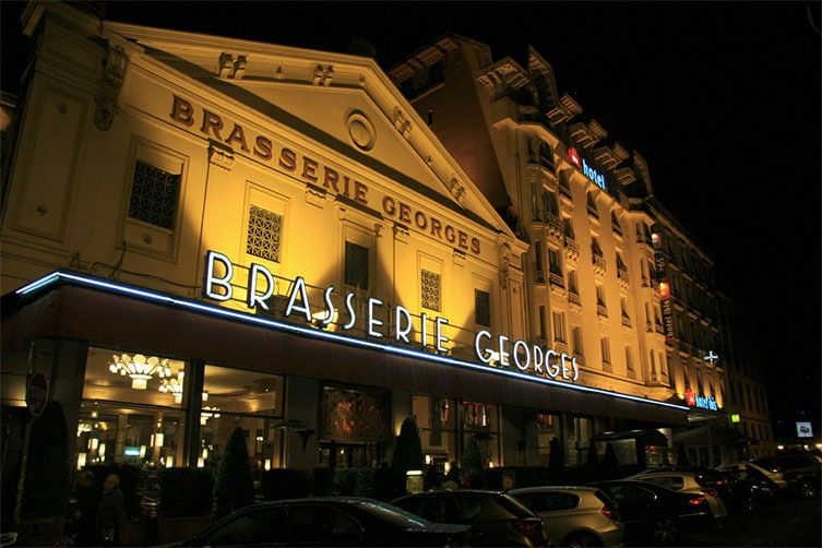 Extérieur de la Brasserie Georges à Lyon