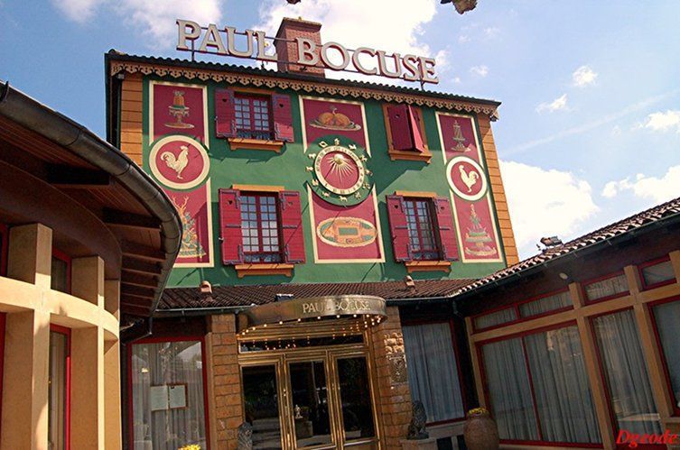 Extérieur de l'auberge de Collonges de Paul Bocuse