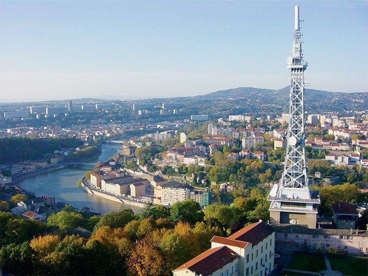 La tour métallique de Lyon