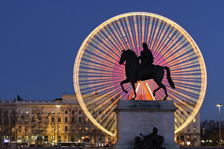 Bellecour by night